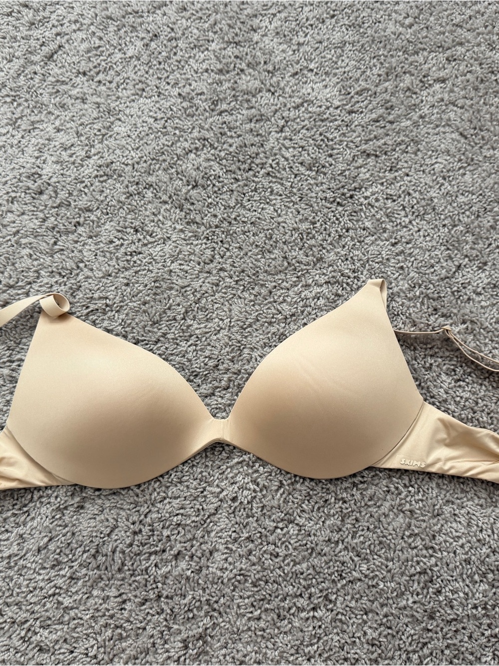 SKIMS Smooth Beige T-Shirt Bra NWOT